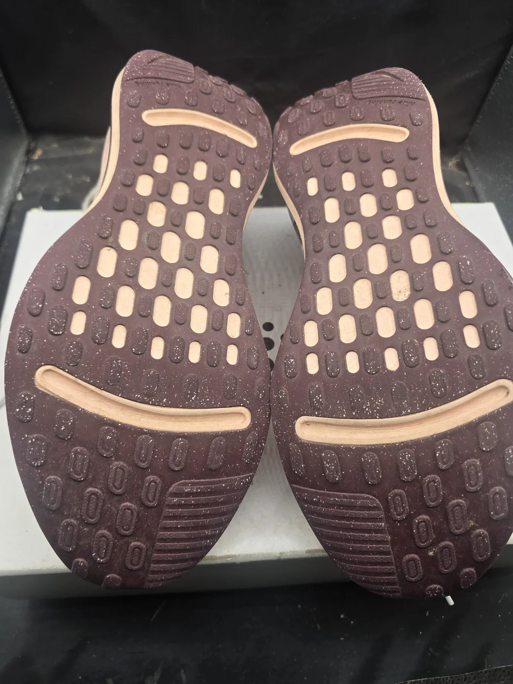 Nike‎ Women's Running Shoes in Light Pink and Beige